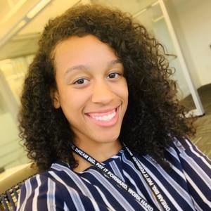 Meet your Posher, Jada